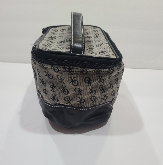 NWT XOXO Black and Gray Cosmetic Bag - Picture 4 of 11